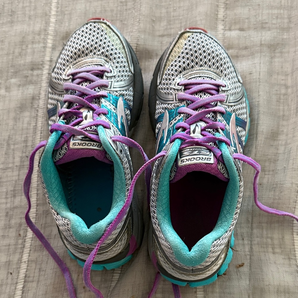 Brooks Purple and Teal Running Shoes